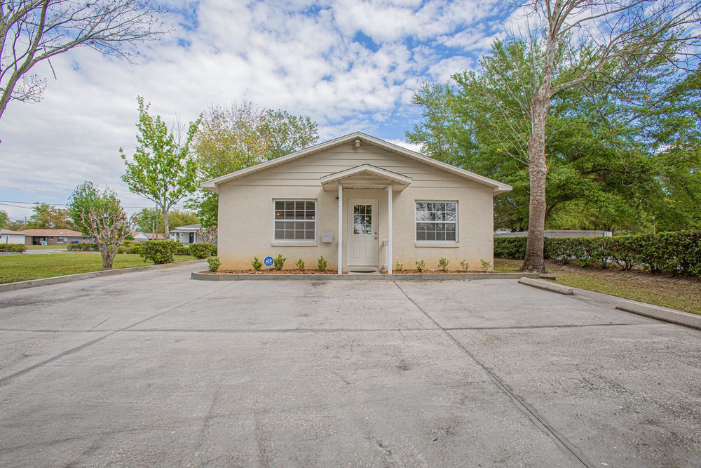 1120 Mann St, Kissimmee, FL 34741